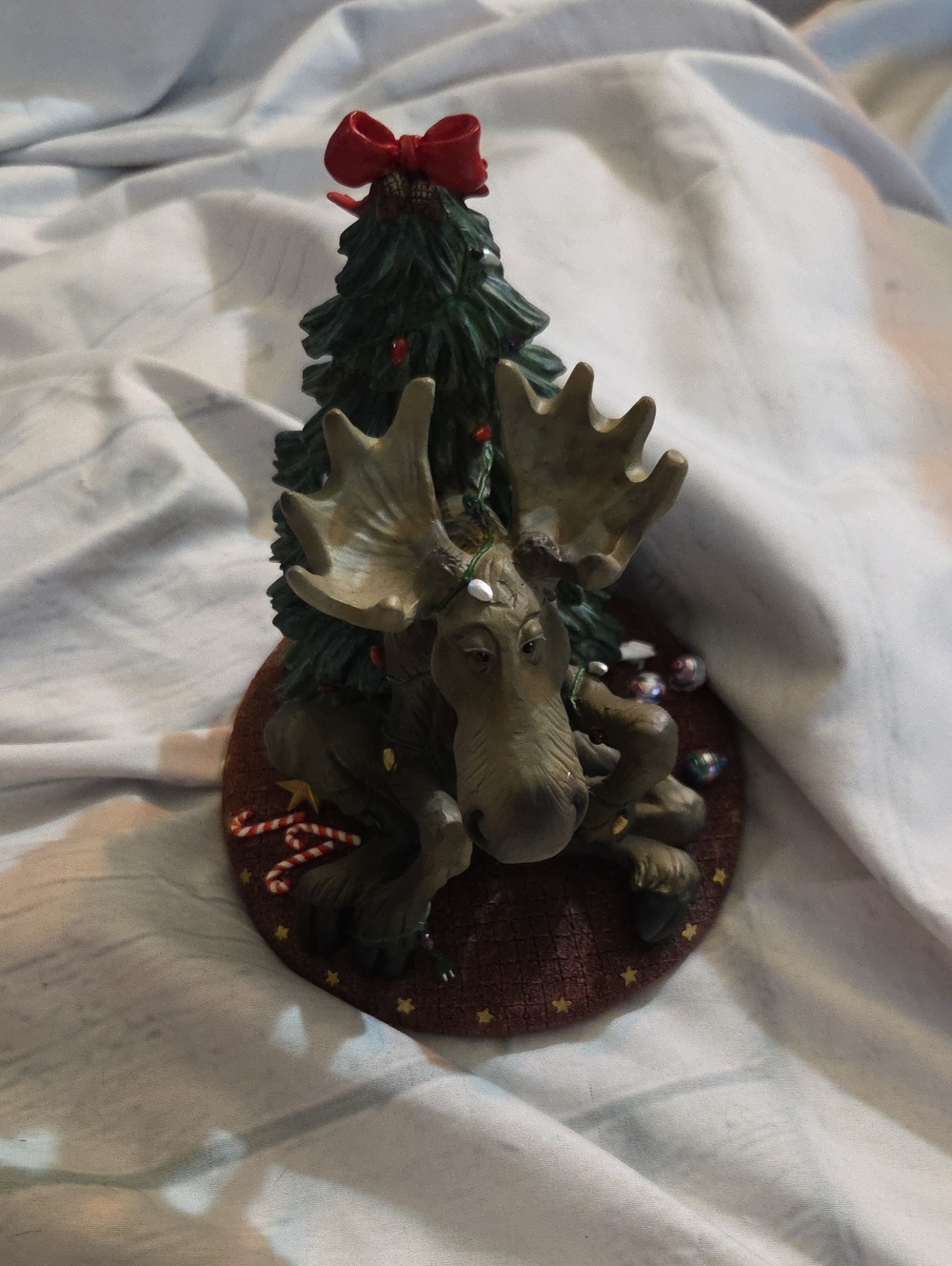 Big Sky Carvers All strung up moose figure. New In Box